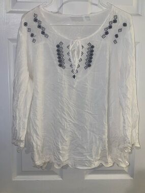 New York & Company White Peasant Tunic with Navy Embroidery